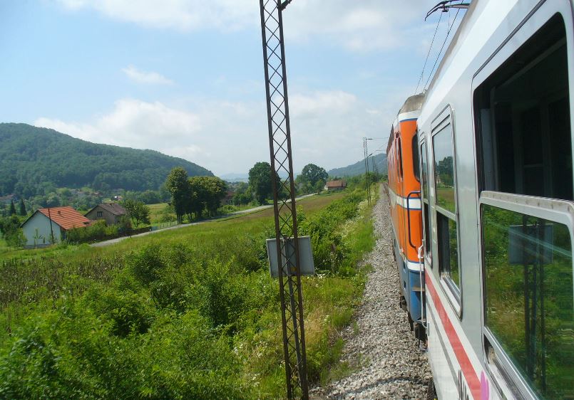 Zaustavio voz zbog porcije janjetine!