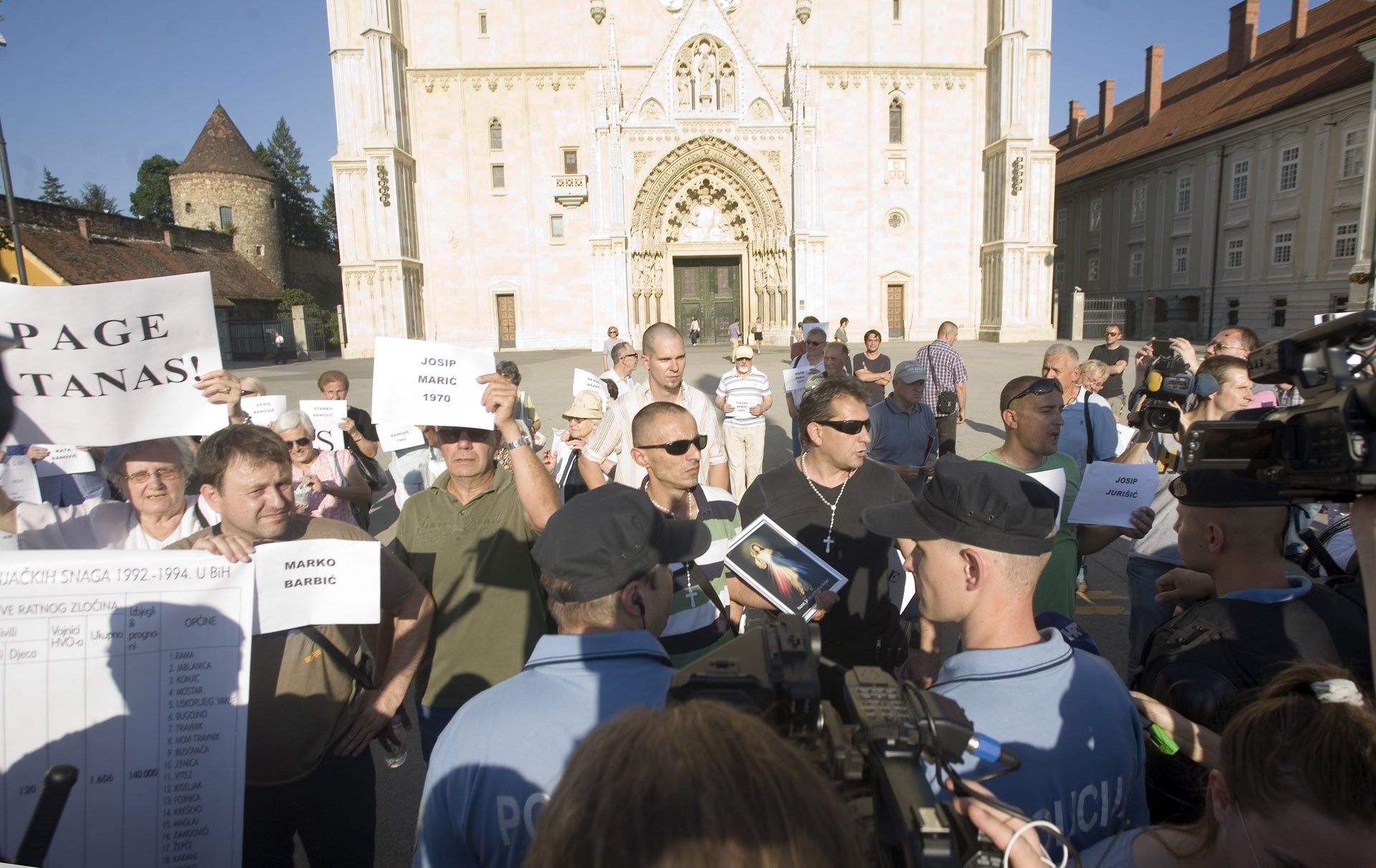 Počast žrtvama iz Ahmića u Zagrebu: Ima Hrvatske koja će reći “ svaki zločin je zločin”
