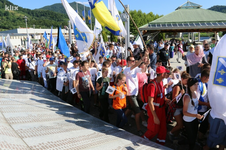 Učesnici Marša mira stigli u Potočare