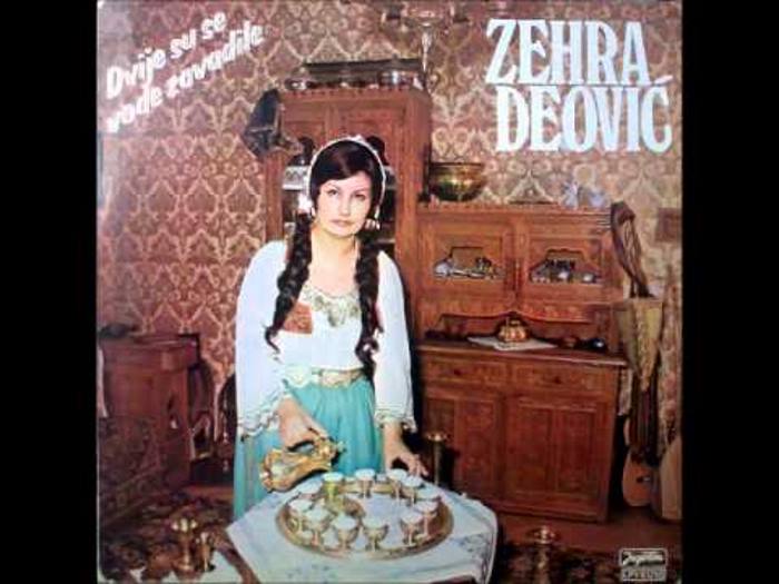 Jedna je od najpoznatijih izvođača sevdalinki u BiH Zehra Deović preselila je na ahiret jučer u Sarajevu u 77. godini života.