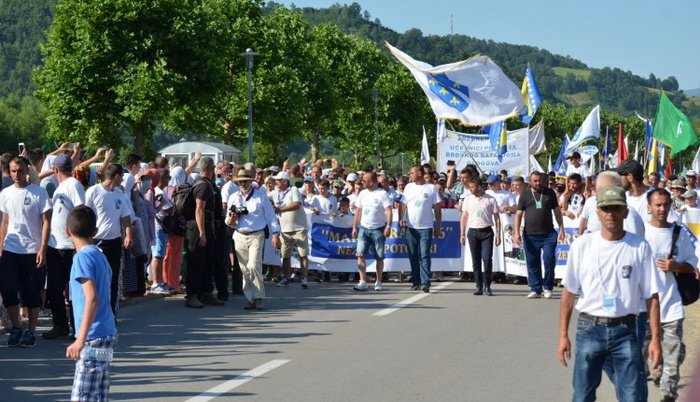 Učesnici Marša mira iz nekoliko gradova stigli u Potočare